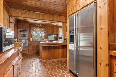 Experience the charm and character of a timeless Lake Jackson - photo 17