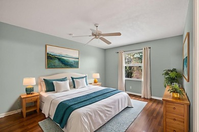 Beautifully updated coastal living just minutes from the ocean - photo 19