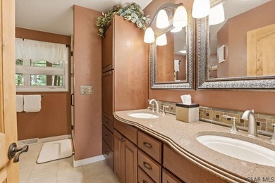 Spectacular Expedition Log home on three spacious lots in the - photo 25