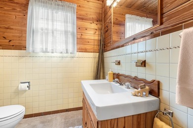 Experience the charm and character of a timeless Lake Jackson - photo 25