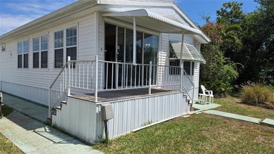 Welcome to easy Florida living in the desirable Sugar Creek - photo 28