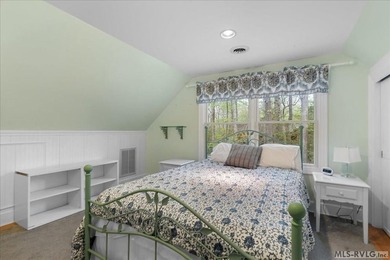Welcome to this charming waterfront retreat offering the perfect - photo 31