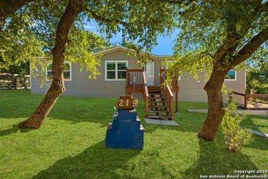 Lake Medina Home For Sale in Bandera Texas