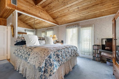 Experience the charm and character of a timeless Lake Jackson - photo 32