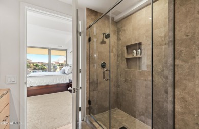 ***Optima Camelview Top Floor Penthouse*** Welcome to this