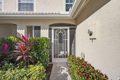 Beautifully updated coastal living just minutes from the ocean - photo 35