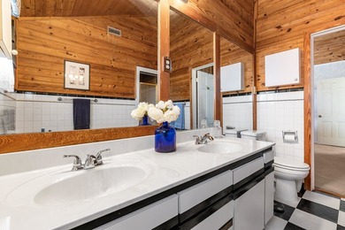 Experience the charm and character of a timeless Lake Jackson - photo 36
