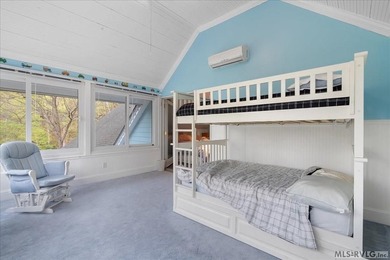 Welcome to this charming waterfront retreat offering the perfect - photo 40