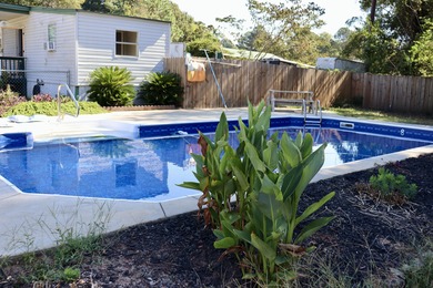 Country Living Solar Home with Guest Cottage - Ideal