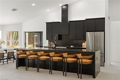 FIVE ACRES of pure Naples freedom where luxury meets - photo 5