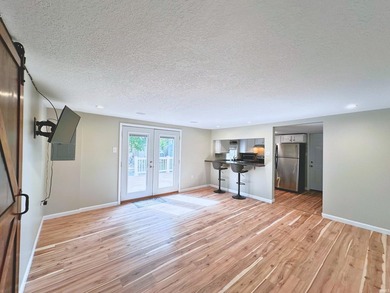 NO PROJECTS NEEDED! FULL RENO! This Irish Lake cottage is - photo 6