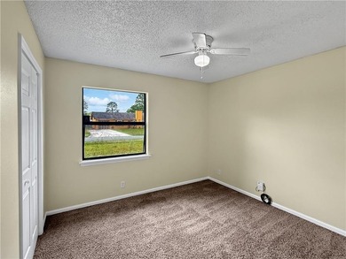 Located in St. Marys just minutes from the Naval Base, this - photo 11