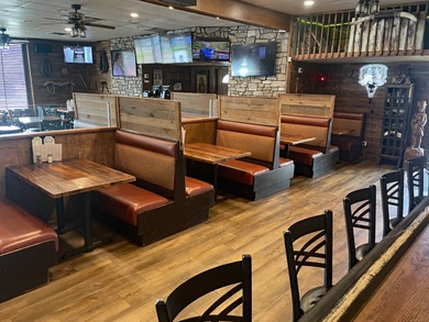 PRIME RESTAURANT &amp; BAR BUSINESS FOR SALE!  Johnny B's Roadside