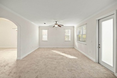 If you're looking for a spacious home with a functional layout - photo 17