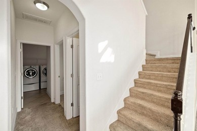 If you're looking for a spacious home with a functional layout - photo 19