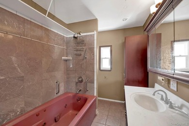 Opportunity Knocks! Ideal for savvy investors and primary - photo 10