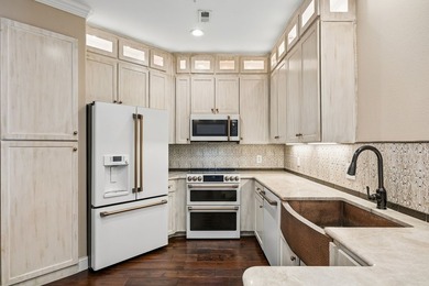 Executive Style Condo- 24 hour concierge - Elevated on the 13th - photo 3