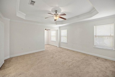 If you're looking for a spacious home with a functional layout - photo 26