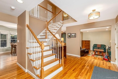 Welcome to this meticulously maintained Colonial, lovingly cared - photo 10