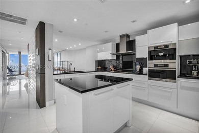 Experience unparalleled luxury in this stunning, fully furnished - photo 31