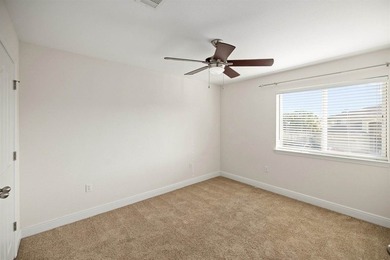 If you're looking for a spacious home with a functional layout - photo 32