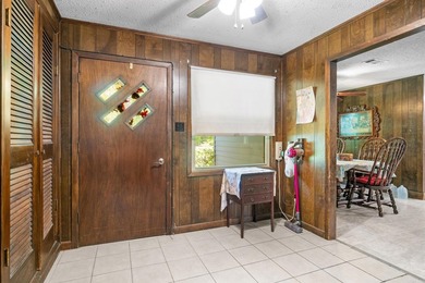 Discover your perfect retreat in this charming 2,058 square foot - photo 6