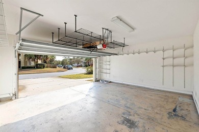 If you're looking for a spacious home with a functional layout - photo 43