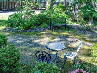 Additional listing photo 4