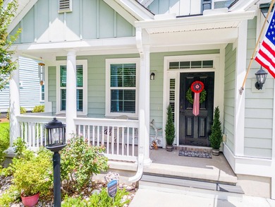 Experience the golf course lifestyle, complete with luxurious - photo 4