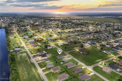 Cape Coral Lakes Area Home For Sale in Cape Coral Florida