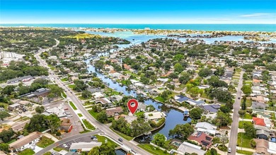 Waterfront VALUE-ADD, great Investor opportunity- featuring - photo 4
