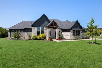 Welcome to a home that perfectly balances elegance with relaxed - photo 1