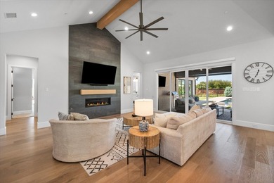 Welcome to a home that perfectly balances elegance with relaxed - photo 6