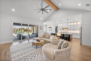 Welcome to a home that perfectly balances elegance with relaxed - photo 7