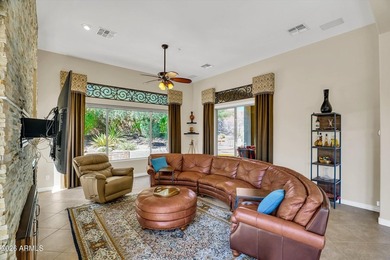 Luxurious 4BR estate on a massive 18,824 SF cul-de-sac lot in - photo 29