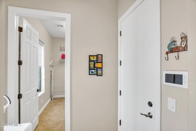 Luxurious 4BR estate on a massive 18,824 SF cul-de-sac lot in - photo 32