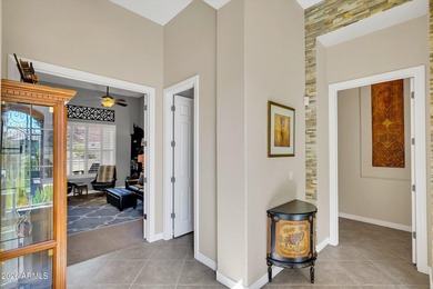 Luxurious 4BR estate on a massive 18,824 SF cul-de-sac lot in - photo 35