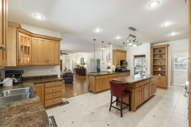 Luxury Golf Living + Dream Shop in Olympia, WA - photo 16