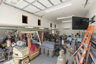 Luxury Golf Living + Dream Shop in Olympia, WA - photo 43