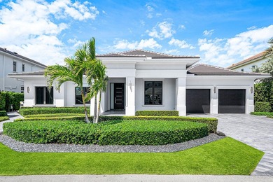 A single-story masterpiece unfolds in the prestigious Royal Palm - photo 6