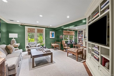 Traditionally elegant brick, 4 bedroom, 3.5 bath center hall - photo 10
