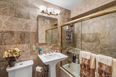 Pet Friendly Luxury High Rise building,Large One Bedroom With A - photo 13