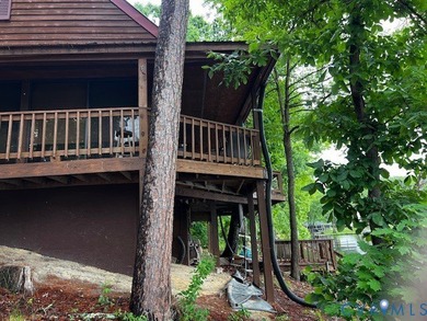 Waterfront opportunity in Lakeside Village on Trice's Lake. This - photo 4
