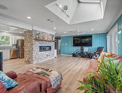 Experience Lake Hamilton living in highly desirable Moonlight - photo 6