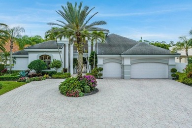 Amazing courtyard with beautiful curb appeal on over half acre - photo 1
