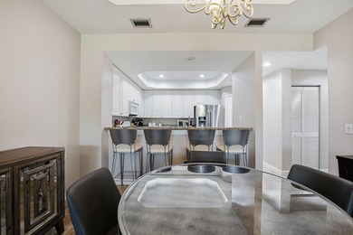 Beautiful 3 Bedroom, 2 Bath condo located in the desirable - photo 13