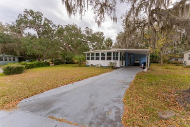 Lake Kerr Home For Sale in Salt Springs Florida