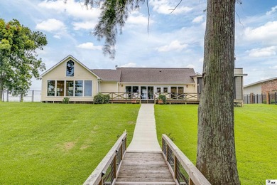 Welcome to your Lake Bruin getaway. Whether you're searching for - photo 3