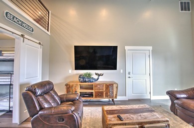 New Price, make the move to Bear Lake. This end double inits - photo 33