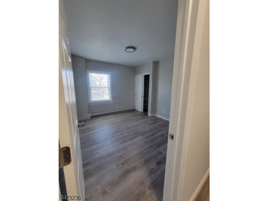 Move-in ready and fully renovated corner home in Atlantic City! - photo 4